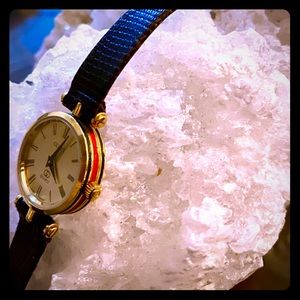 [vintage] GUCCI Gold-Plated 2000L Watch from 1980s